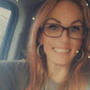 Meet your Posher, Dena